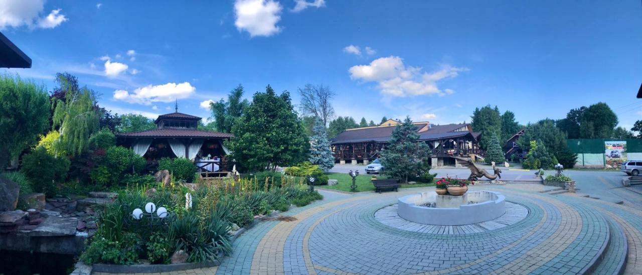 Міні-Готель "Еко" Каменец-Подольский Экстерьер фото